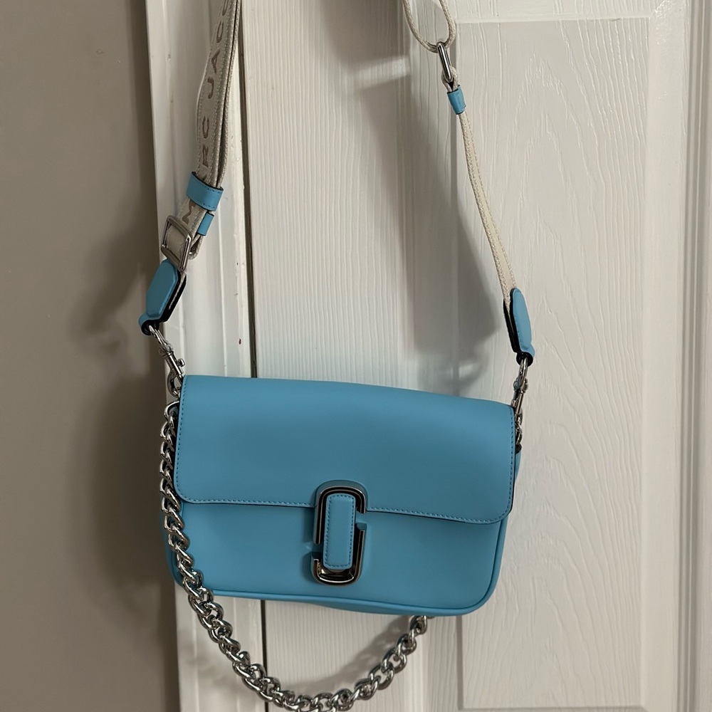 Brand new beautiful Marc Jacobs Crossbody